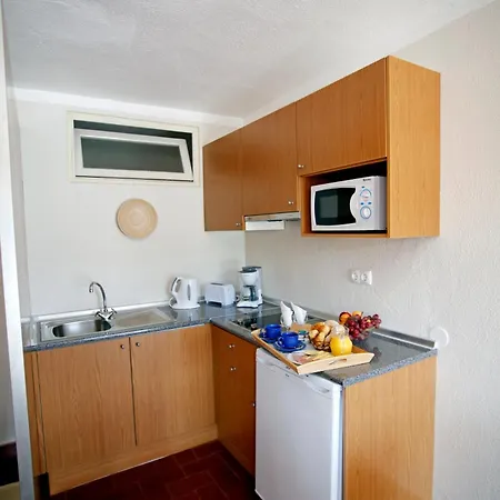 솔 - 아파르타멘토 투리스티코스 *